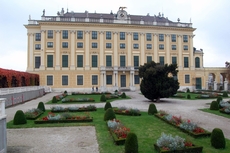 Schloss_Schönbrunn_Kronprinzgarten_01.JPG